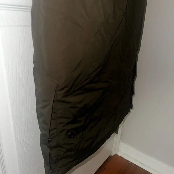 Lululemon Athletica Dark Green Winter Warrior Jacket - Picture 4 of 9